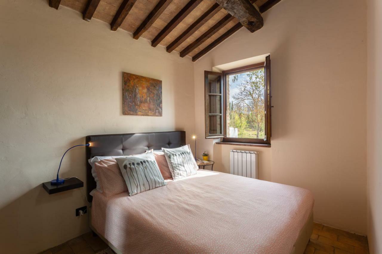 Gh Borgo Pulciano Agriturismo 몬토네 외부 사진