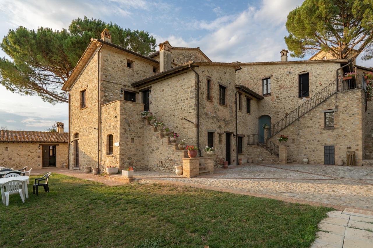 Gh Borgo Pulciano Agriturismo 몬토네 외부 사진