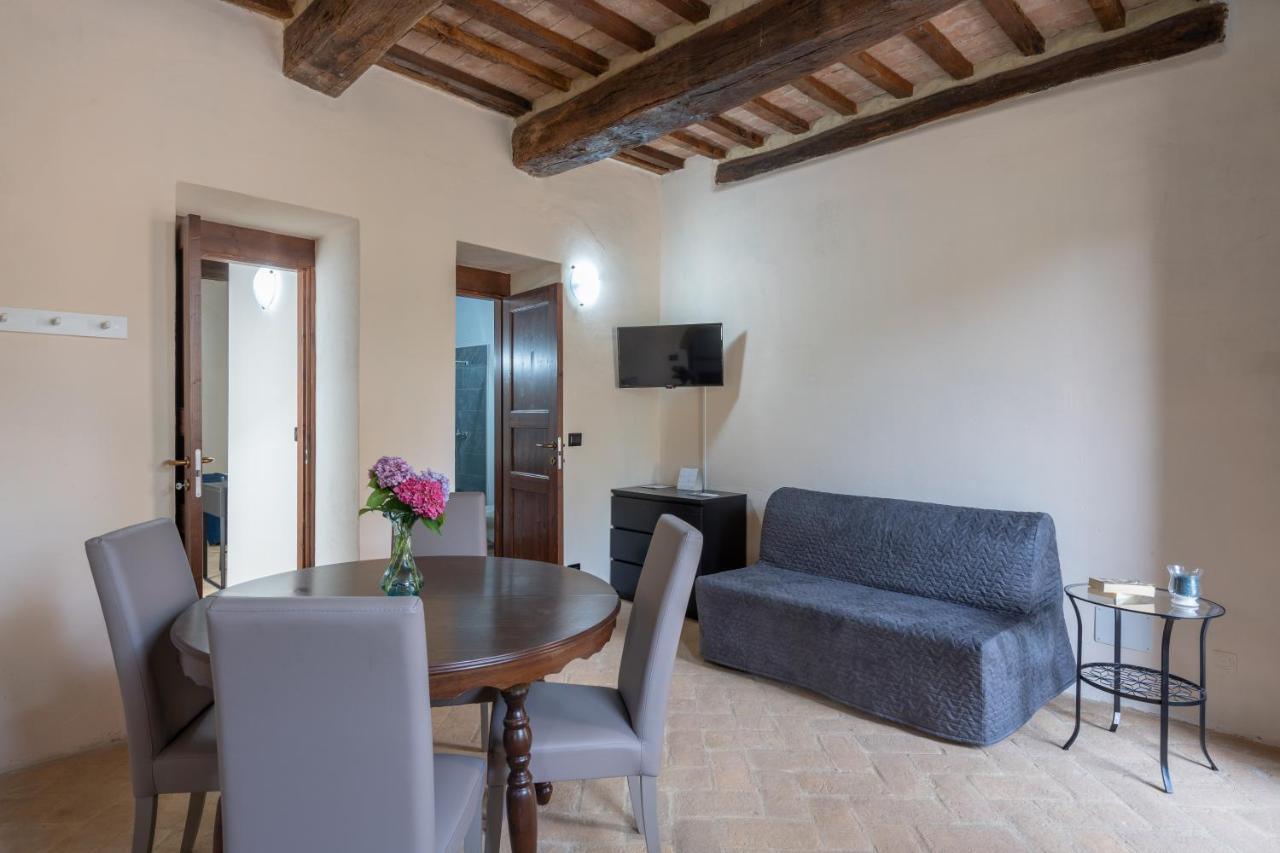Gh Borgo Pulciano Agriturismo 몬토네 외부 사진